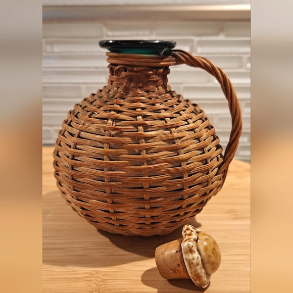 Vtg Wicker GREEN Bottle With Ceramic Cork. 4" - Picture 2 of 7